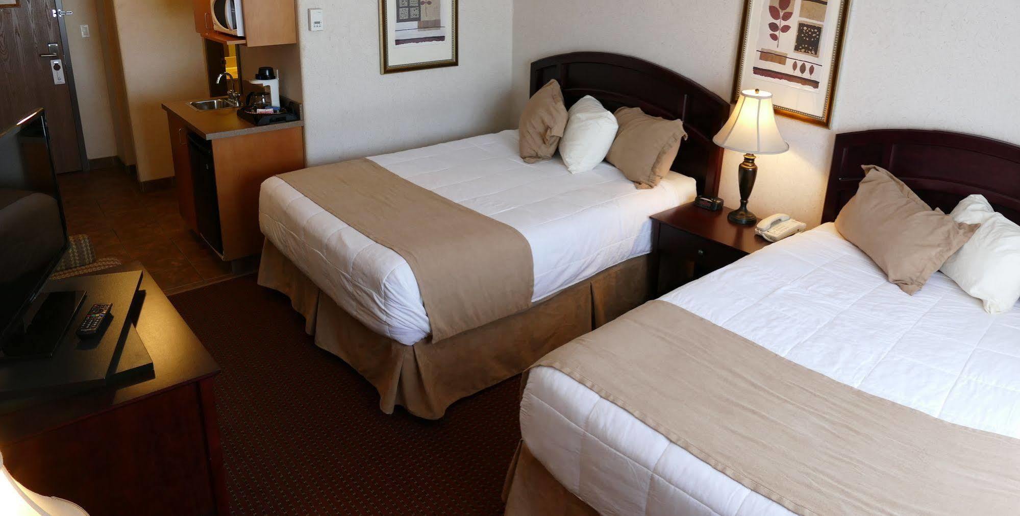 Peavine Inn & Suites High Prairie Zewnętrze zdjęcie